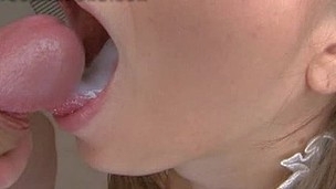 brunette teenager babe kneppe blowjob spermskud amatør sperm køn Ansigtet